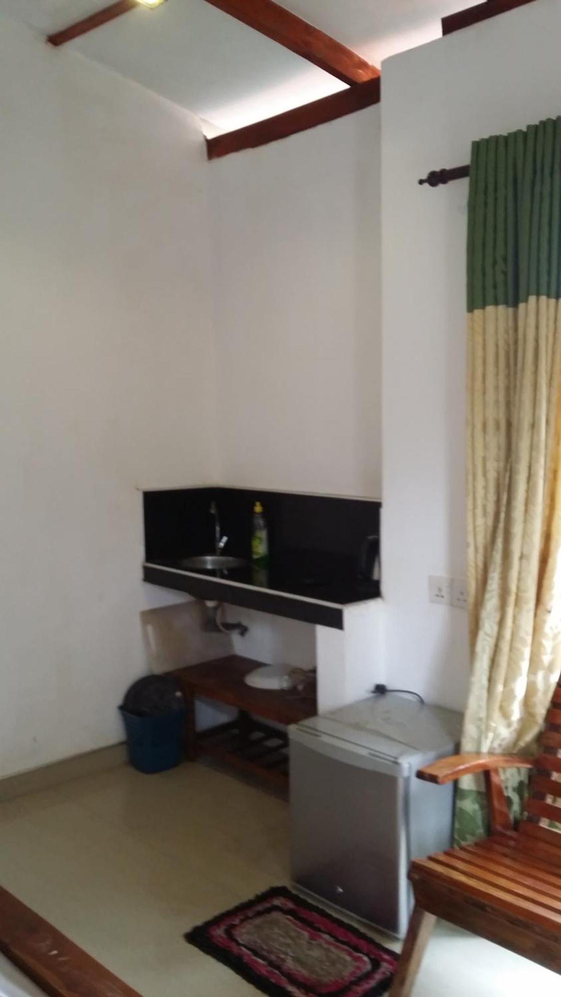 Kaween Homestay Велигама Экстерьер фото