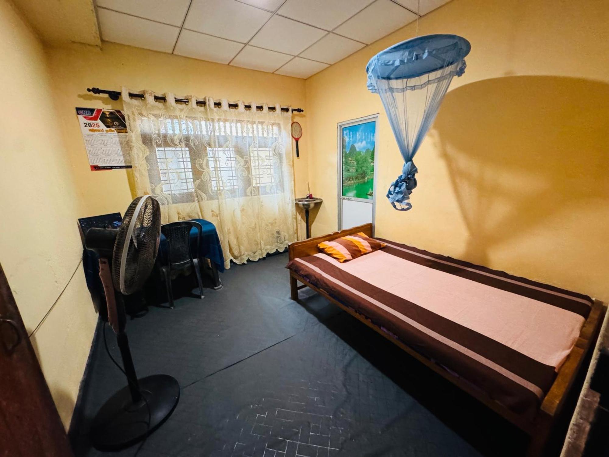 Kaween Homestay Велигама Экстерьер фото